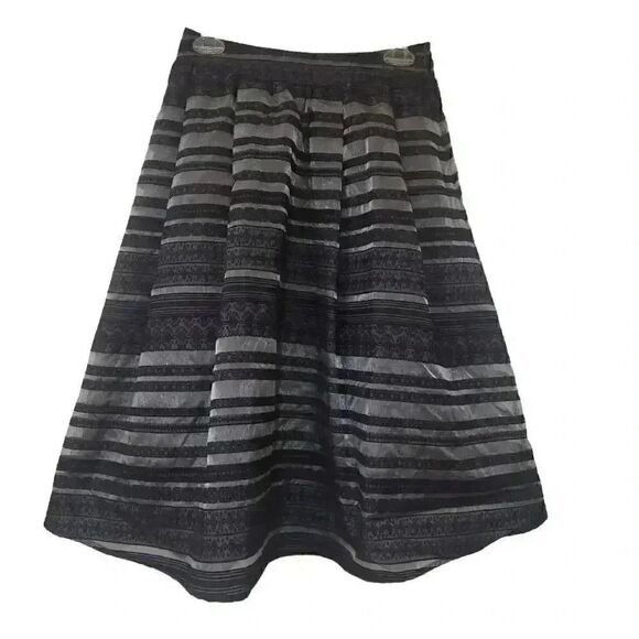 JOA Los Angeles Women's Black Striped Flocking Lined Full Skirt w Netting - Picture 2 of 9